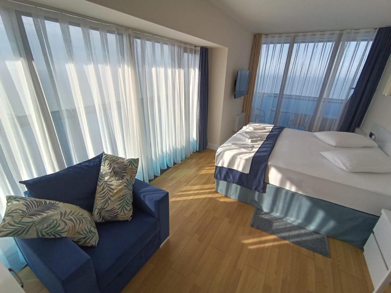Orbi City Panorama Towers Hotel Batumi Exterior foto